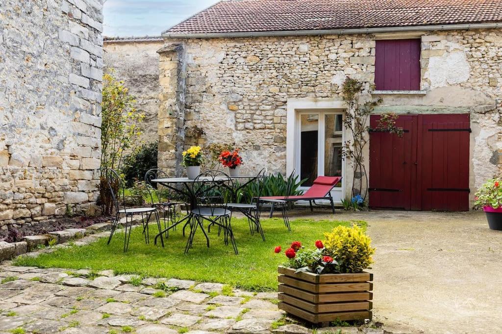 Gite Astara Ury Exterior photo